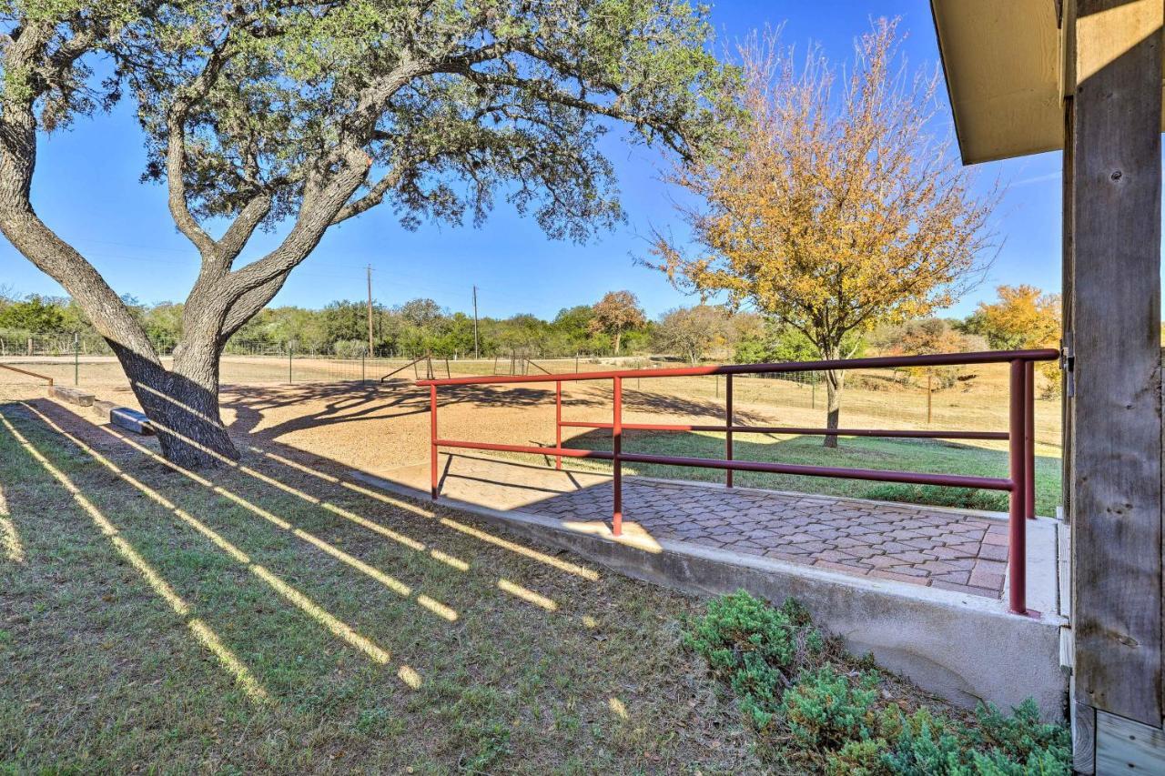 Cozy Fredericksburg Studio Near Wineries! Esterno foto
